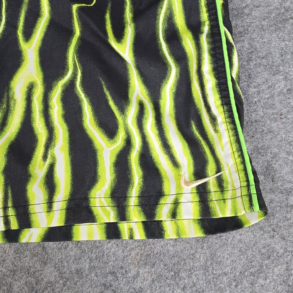Vintage Nike Fire Flame Lightning Shorts Black Green Y2K Travis Scott Size Large - Picture 8 of 8